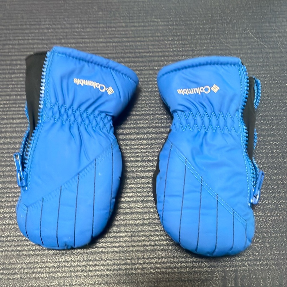 Columbia baby / toddler blue mittens fleece lined